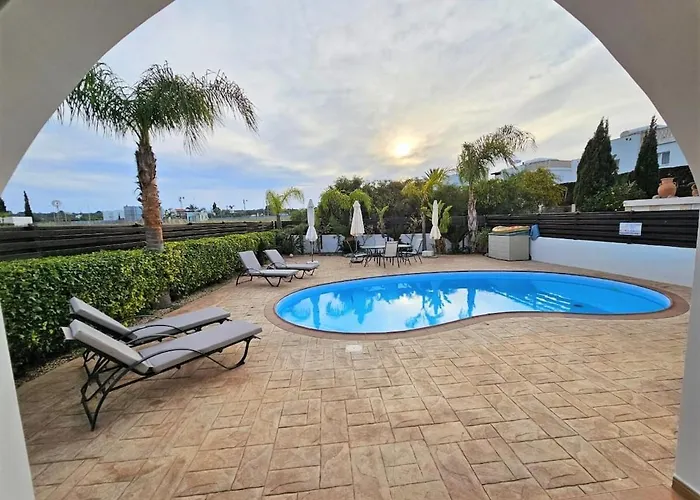 Oresti With A Pool Paralimni