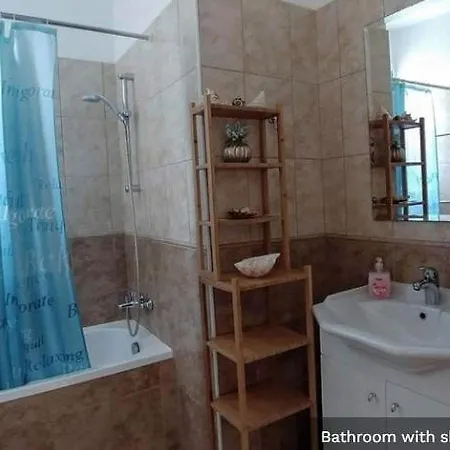 Villa Oresti With A Pool