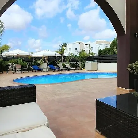 Oresti With A Pool Villa