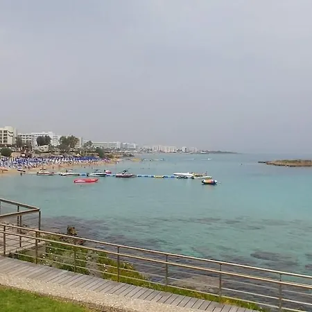 Oresti With A Pool *