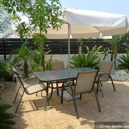 Villa Oresti With A Pool