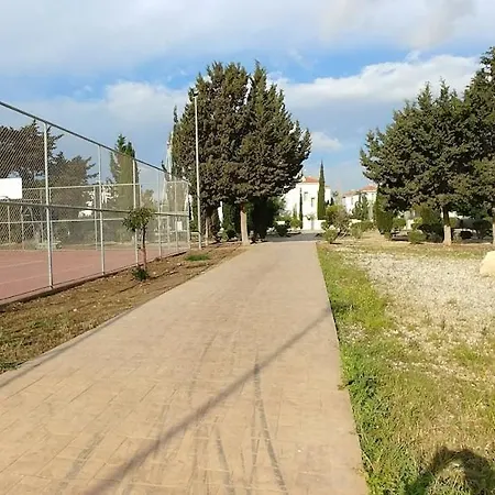 Oresti With A Pool *