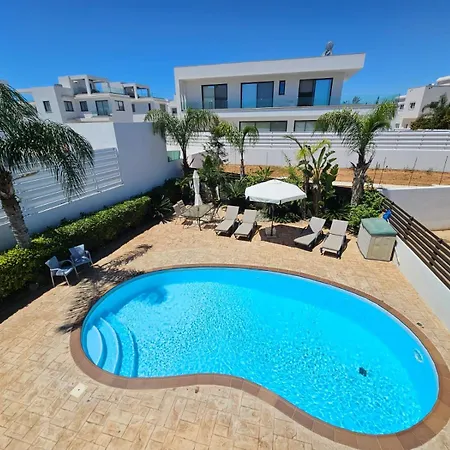 Oresti With A Pool *