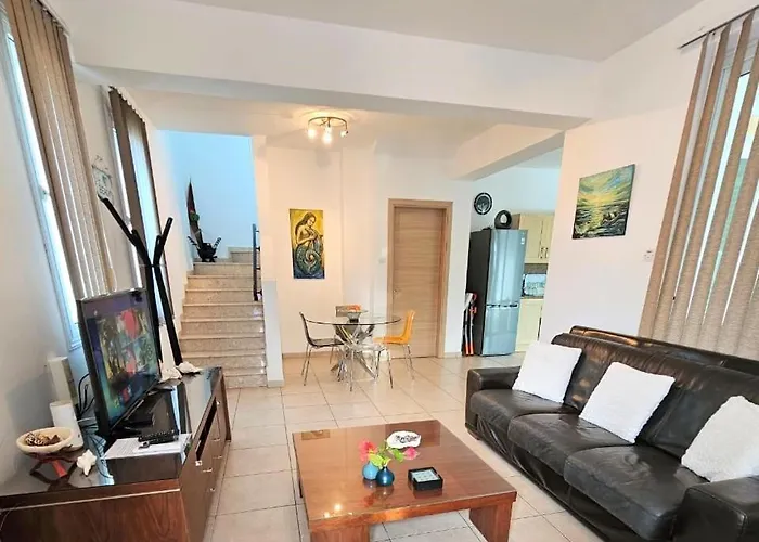 Oresti With A Pool Vila