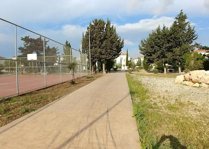 Oresti With A Pool *